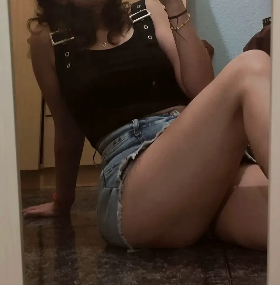 Carina, 32