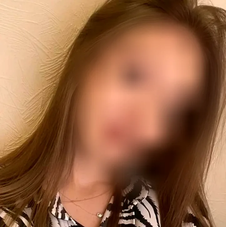 Emma, 22