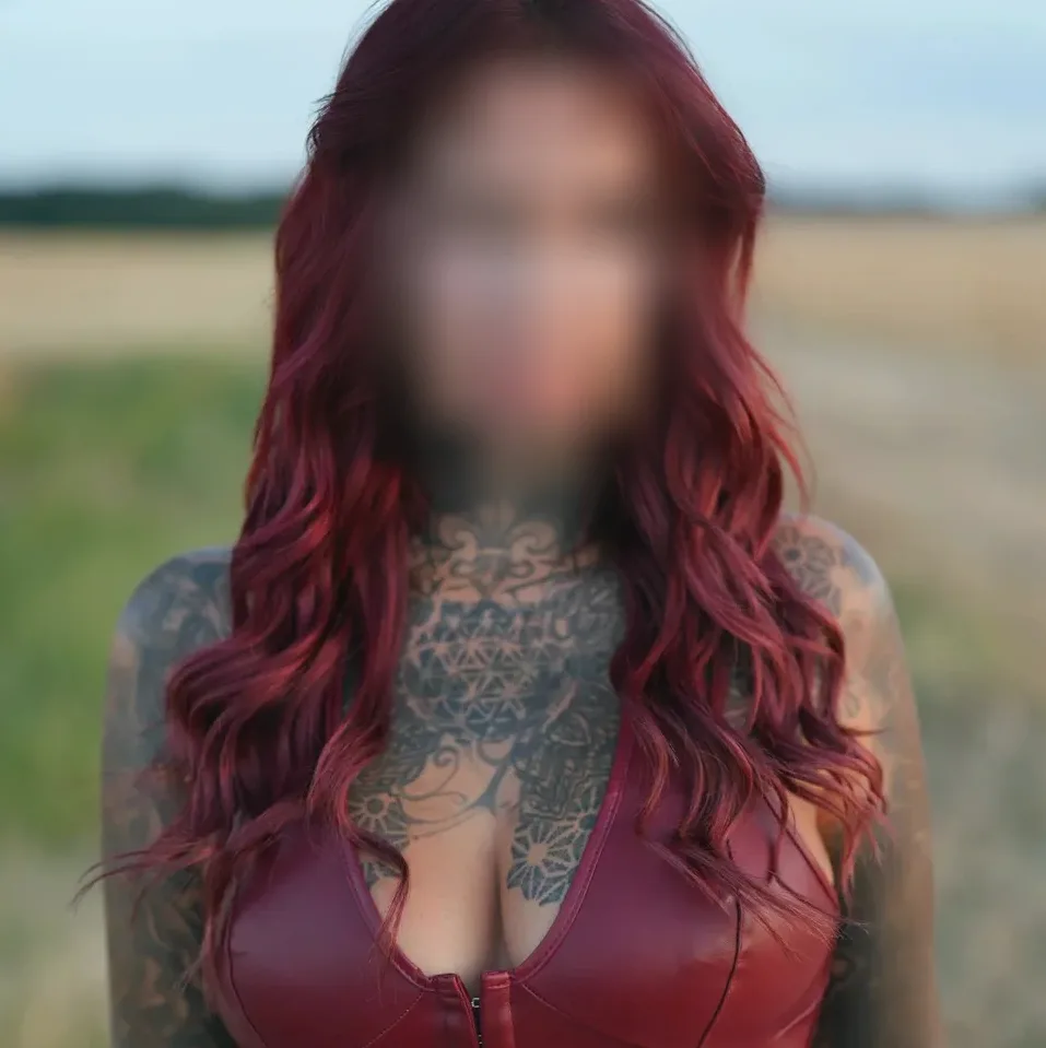 Leyla, 37